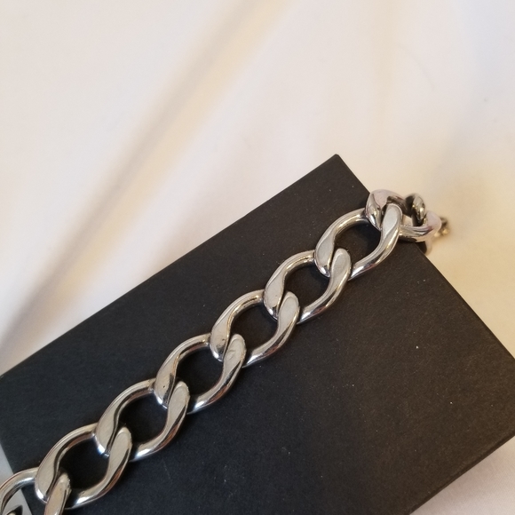 Gently used Juicy Couture bracelet - Picture 6 of 12